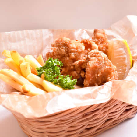 宮崎産日南鶏の自家製から揚げ(3個)＆フライドポテト｜赤坂で寿司のテイクアウト・デリバリーなら東京寿司 ITAMAE SUSHI