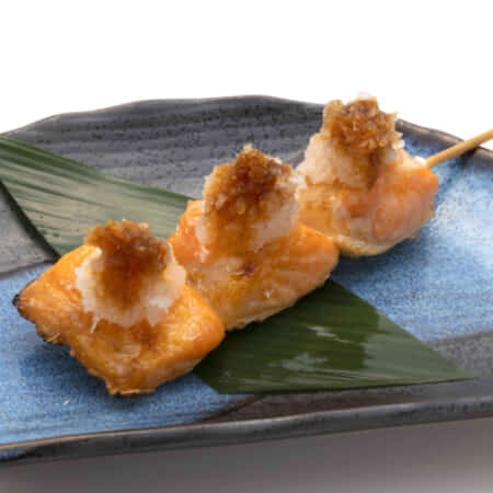 サーモンハラス串焼き｜赤坂で寿司のテイクアウト・デリバリーなら東京寿司 ITAMAE SUSHI